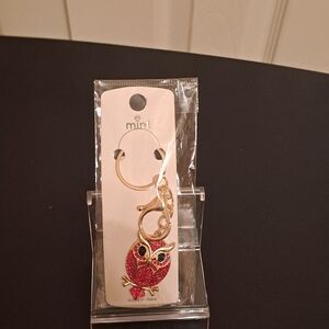 Mint Elegant Keychain with Gold Ring NWT